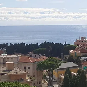 https://intero-loft-vista-mare-stellamarina-008055-lt-0601.hotelitalianriviera.com